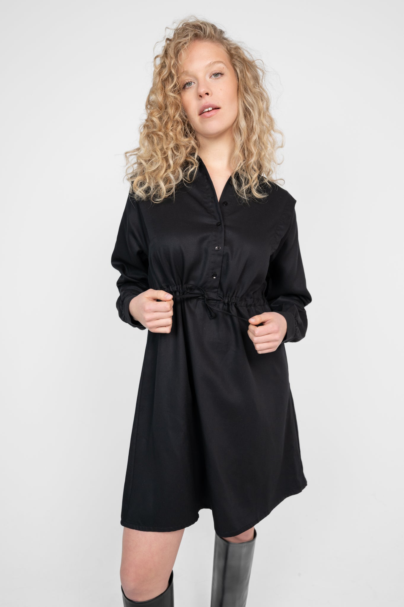 Kleid mit Tunnelzug