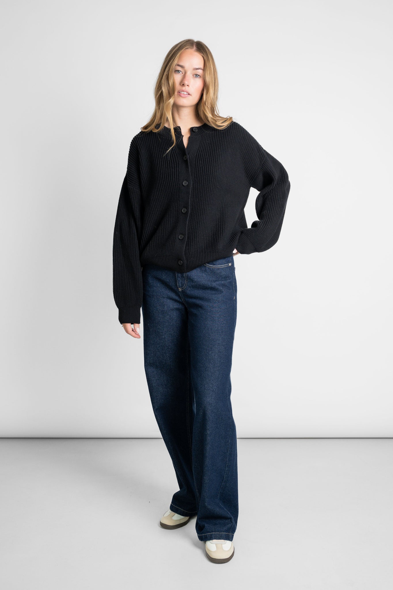 Boxy Cardigan schwarz