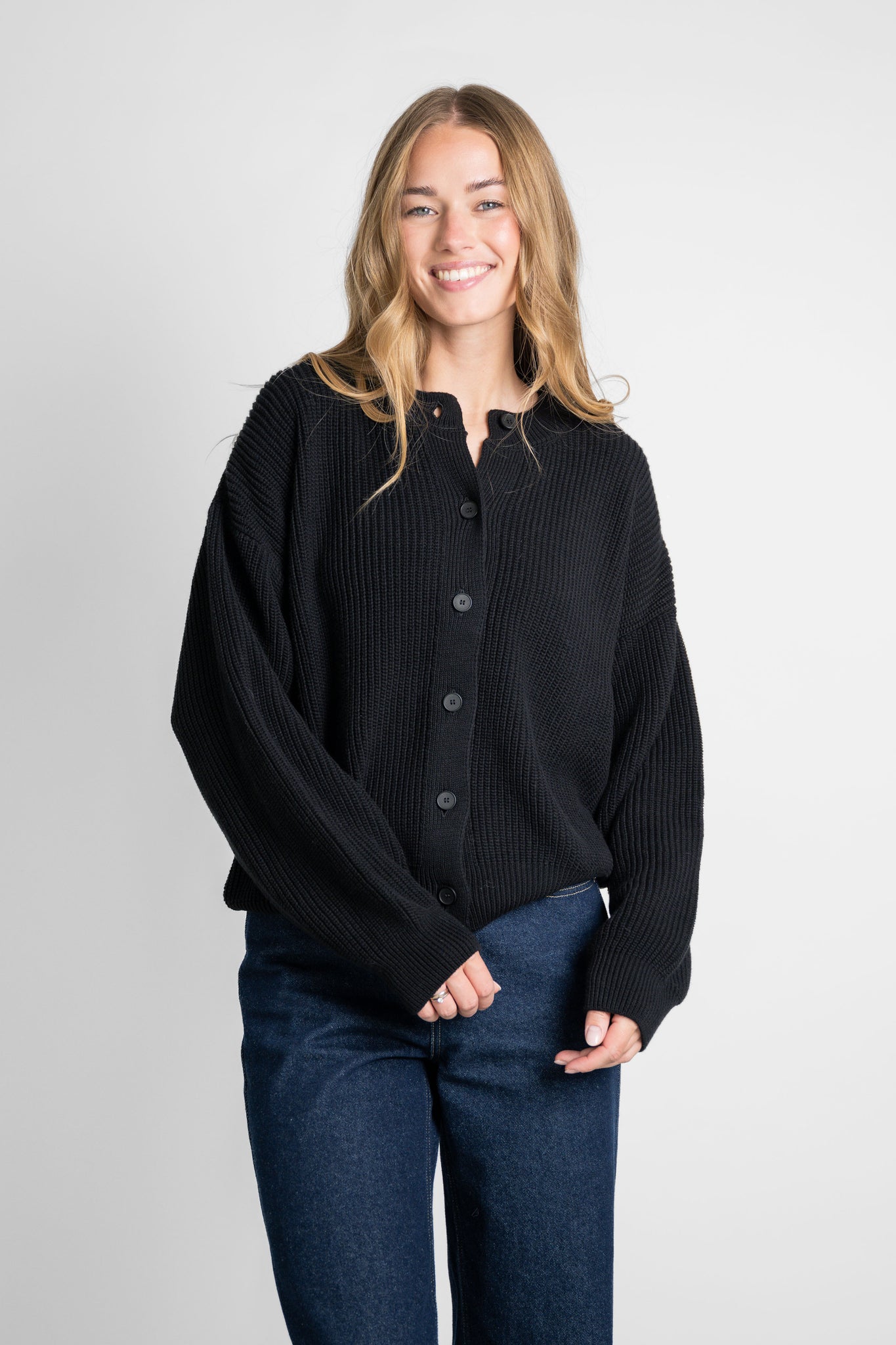Boxy Cardigan schwarz