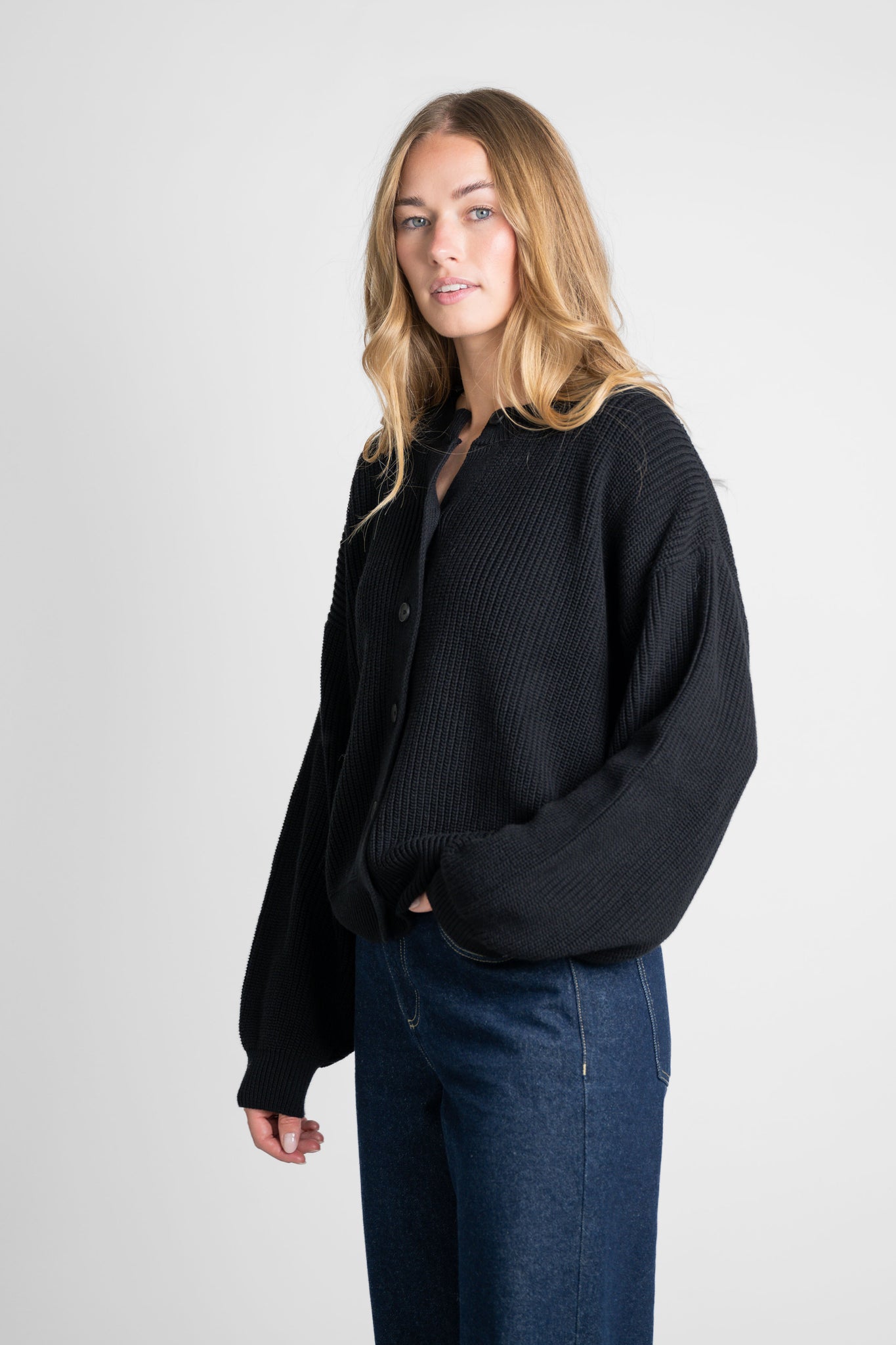 Boxy Cardigan schwarz