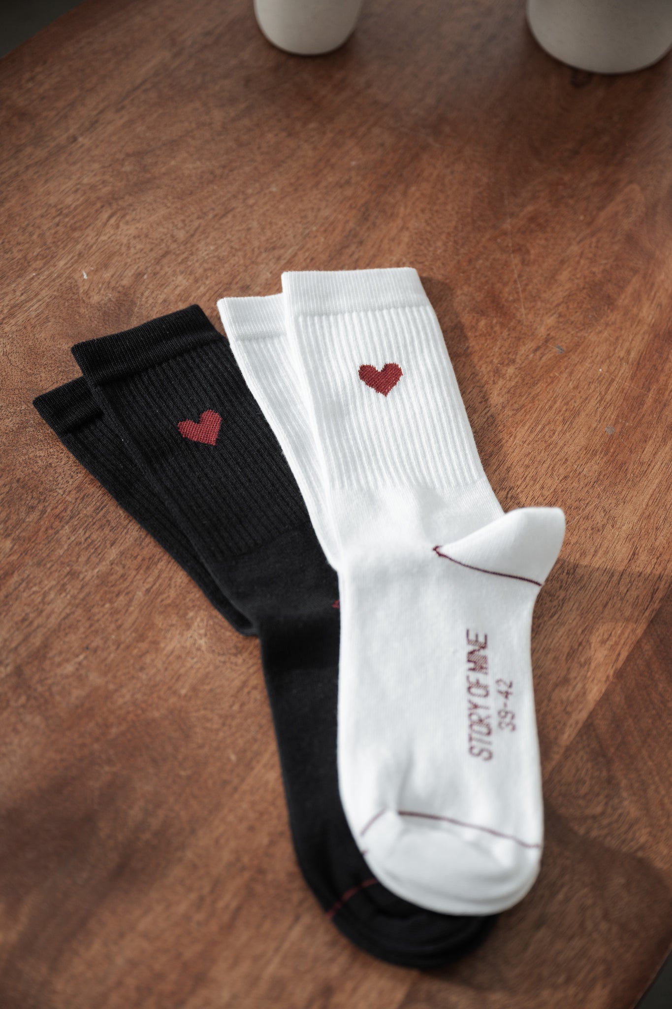 Socks with heart white 