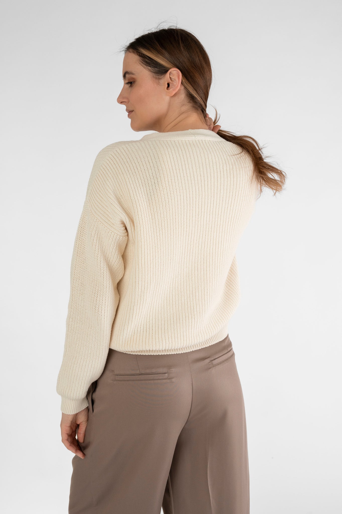 Kurze Strickjacke creme
