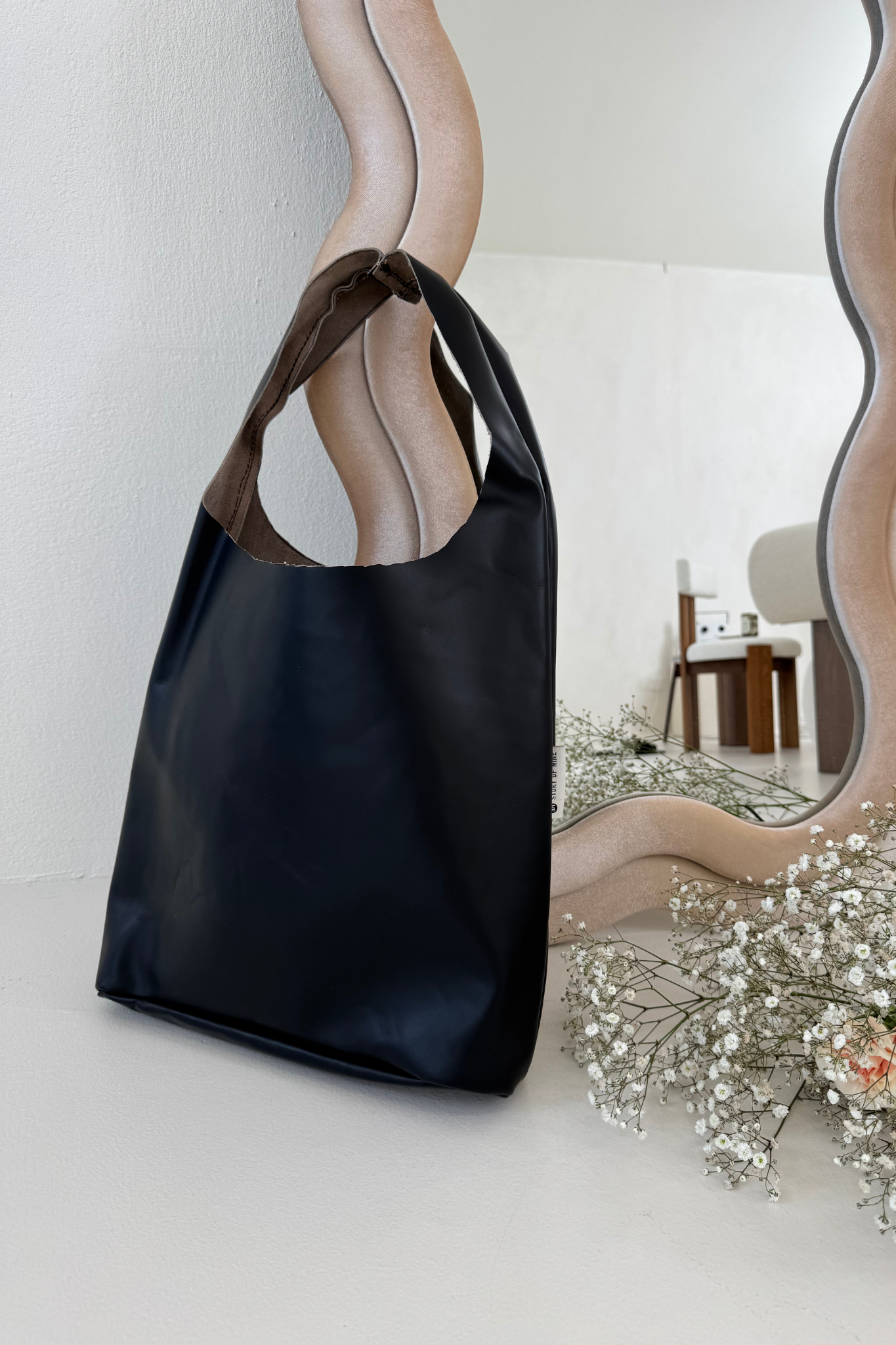 Shopper aus veganem Leder