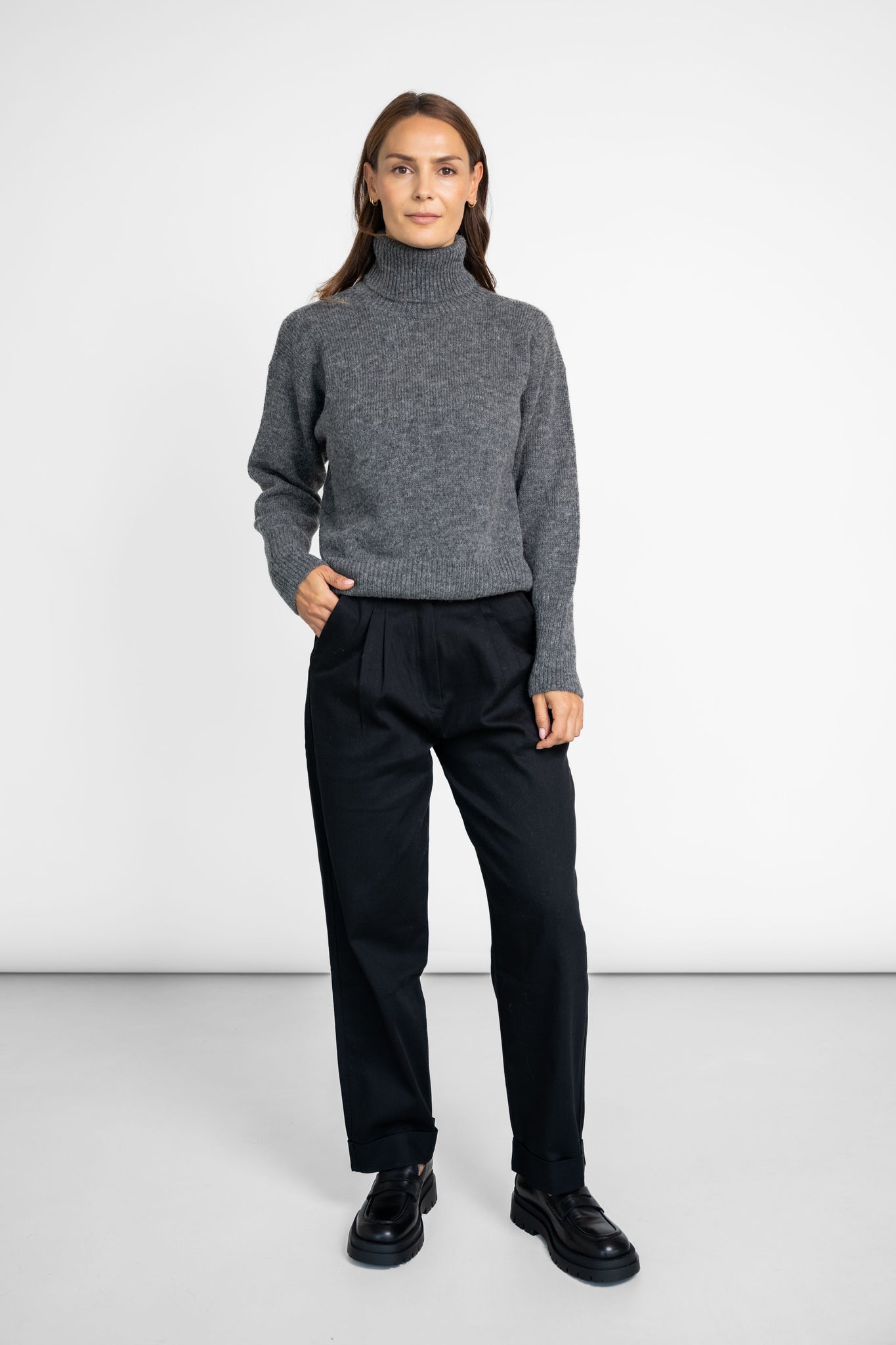 Rollkragenpullover grau