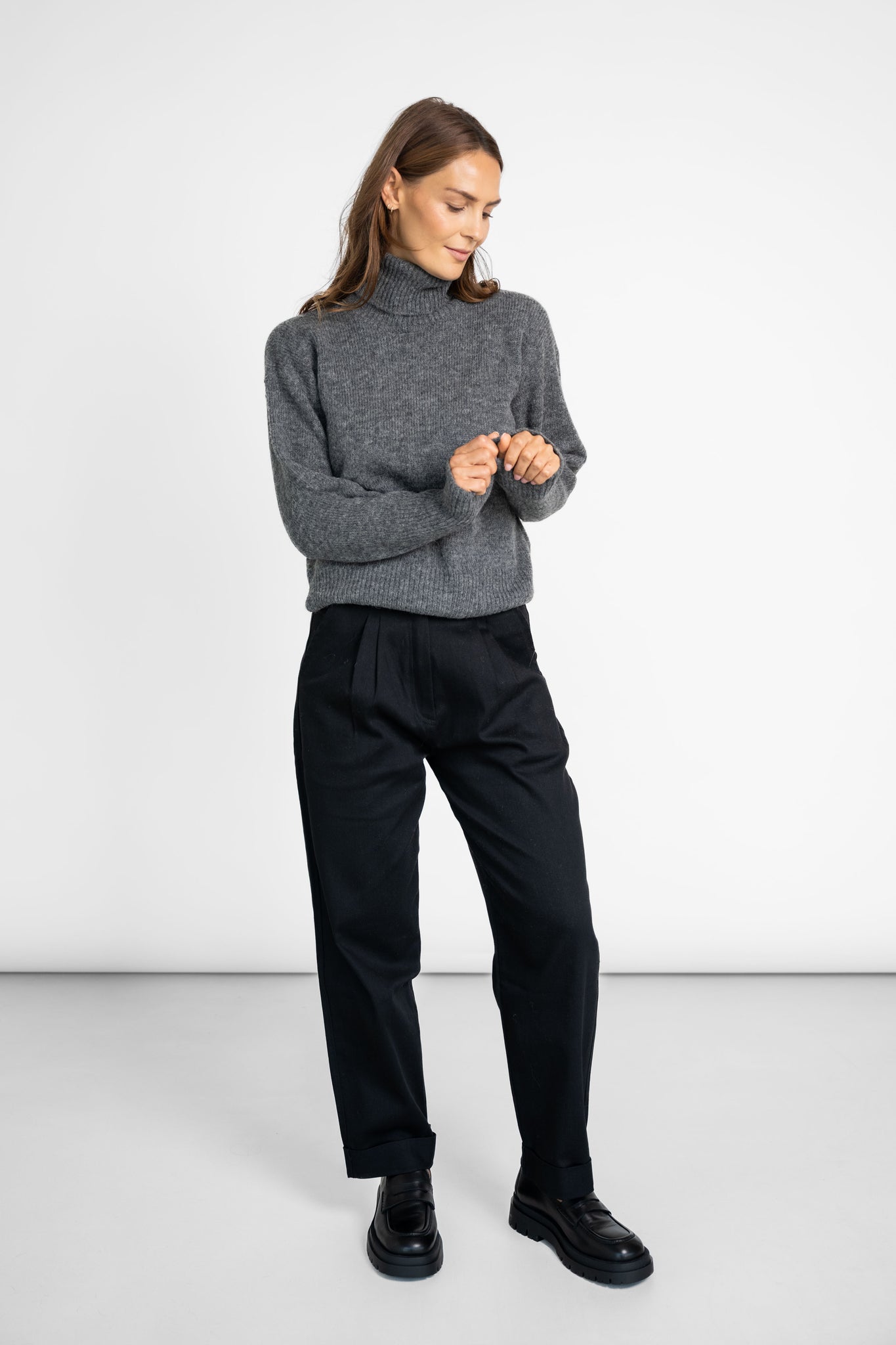 Rollkragenpullover grau