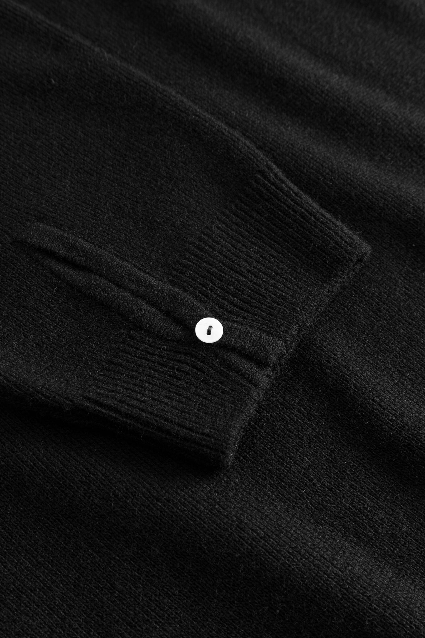 Strickset aus Pullover & Rock schwarz