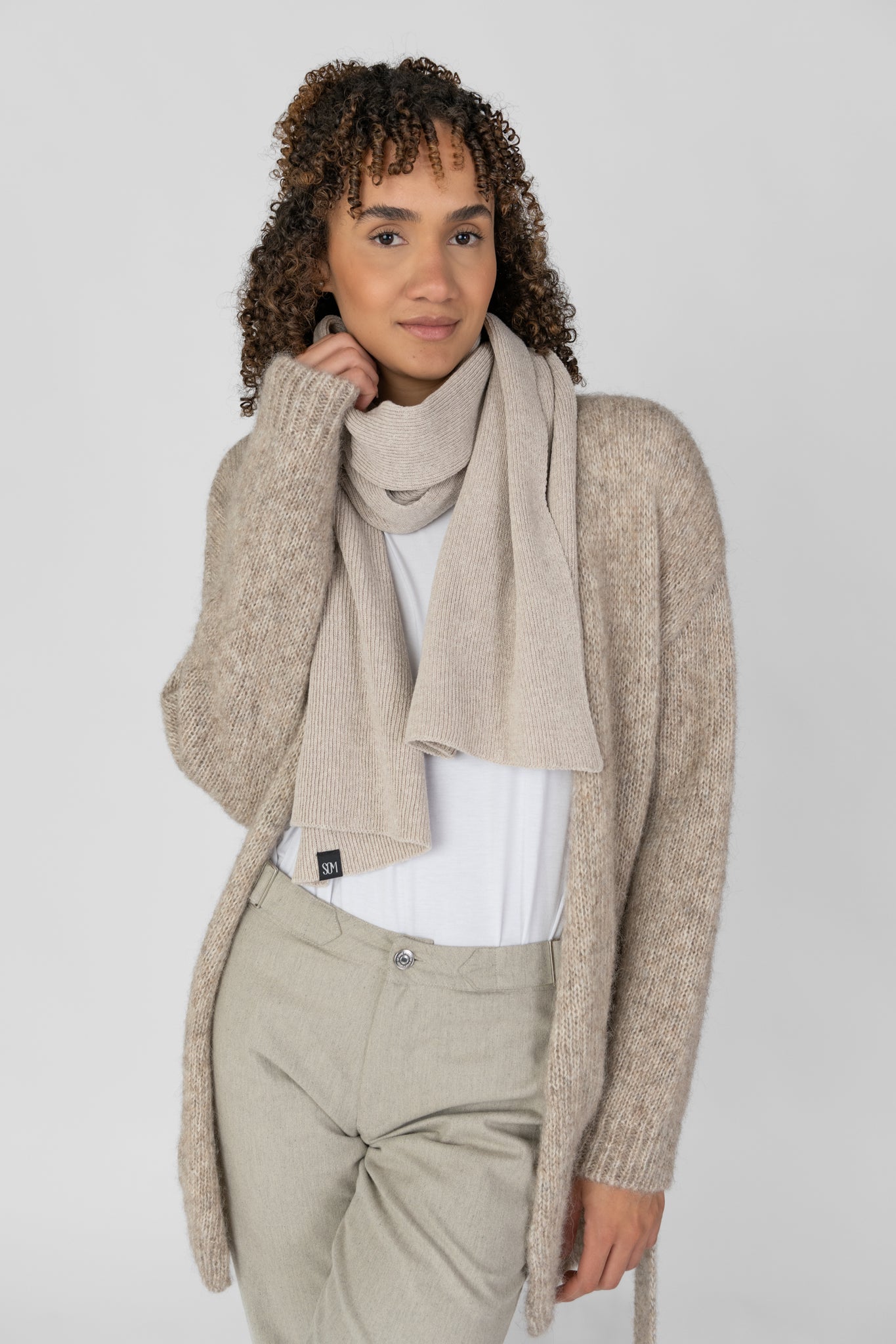 Knitted scarf