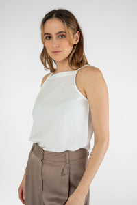 Light top with thin straps white