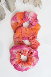 Batik Scrunchie pink