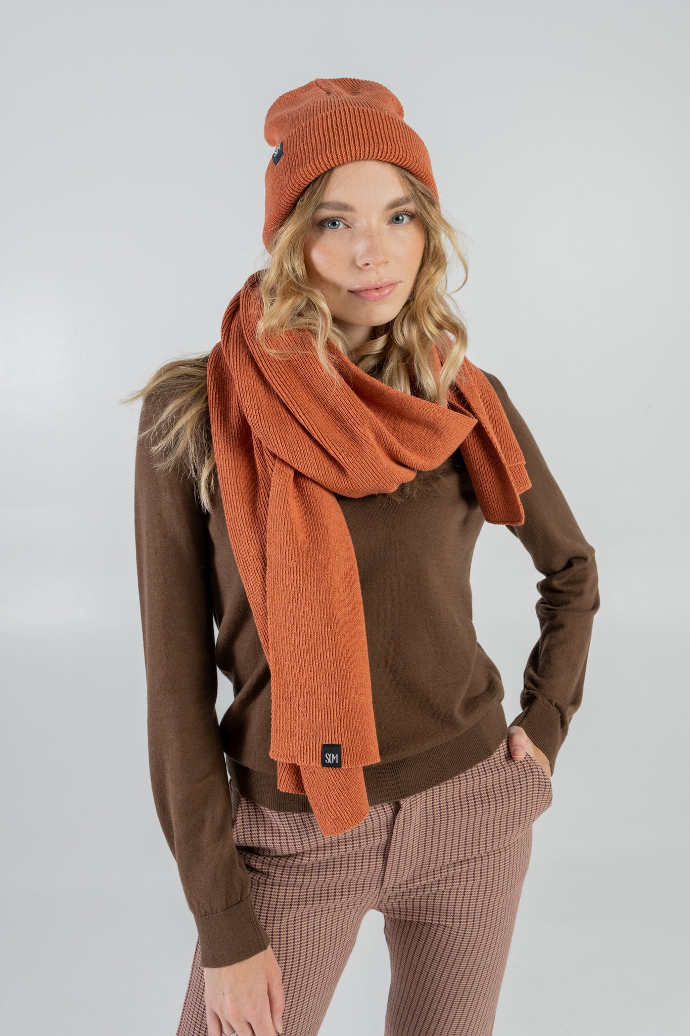 Kaufe Strickschal- und Mütze im Set und spare 20%