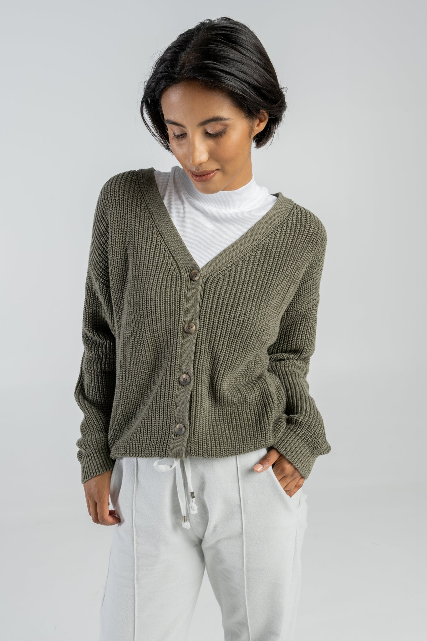 Kurze Strickjacke aus Bio-Baumwolle